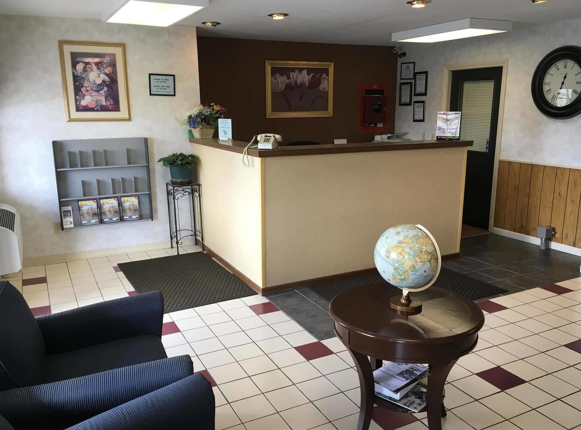 Americas Best Value Inn Of Decatur Экстерьер фото