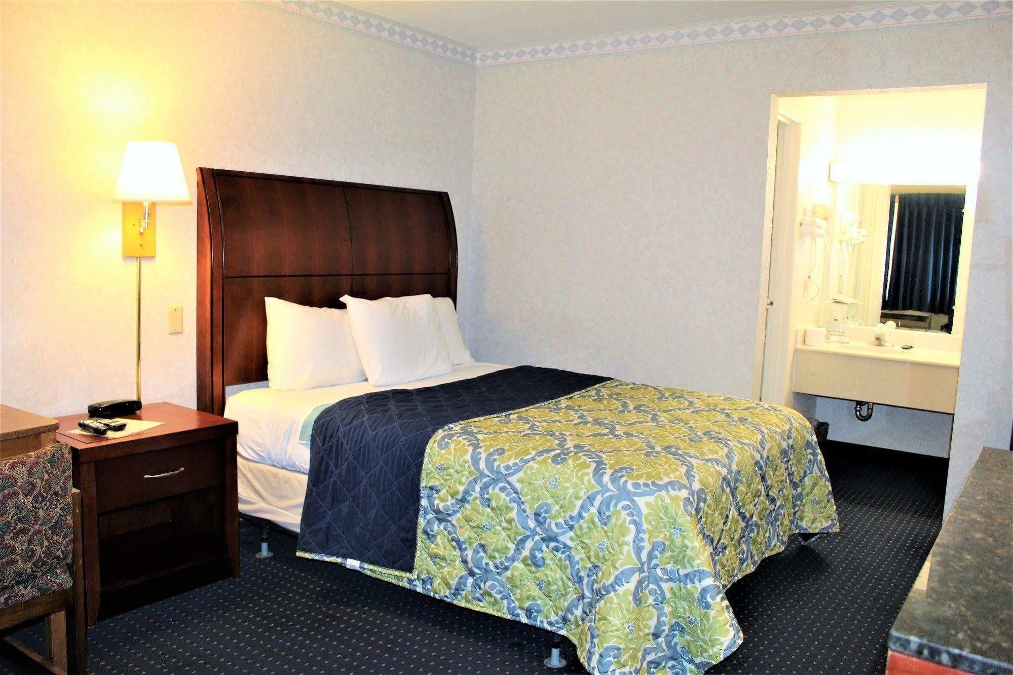 Americas Best Value Inn Of Decatur Экстерьер фото