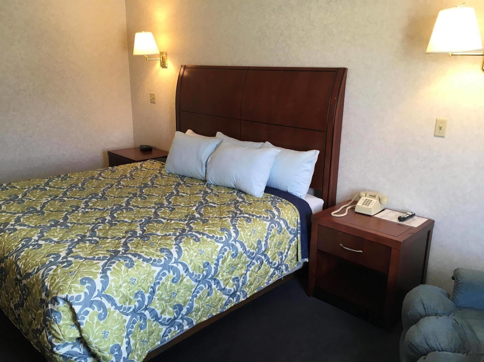 Americas Best Value Inn Of Decatur Экстерьер фото